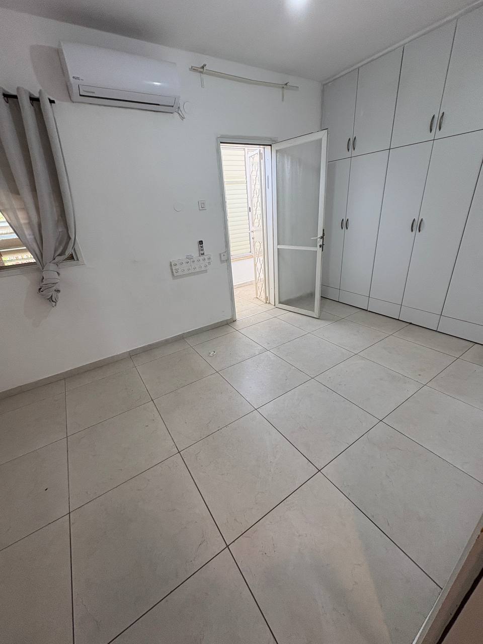 דירה 4 חדרים למכירה ברחוב מלחמת ששת הימים, טירת כרמל - תמונה 5