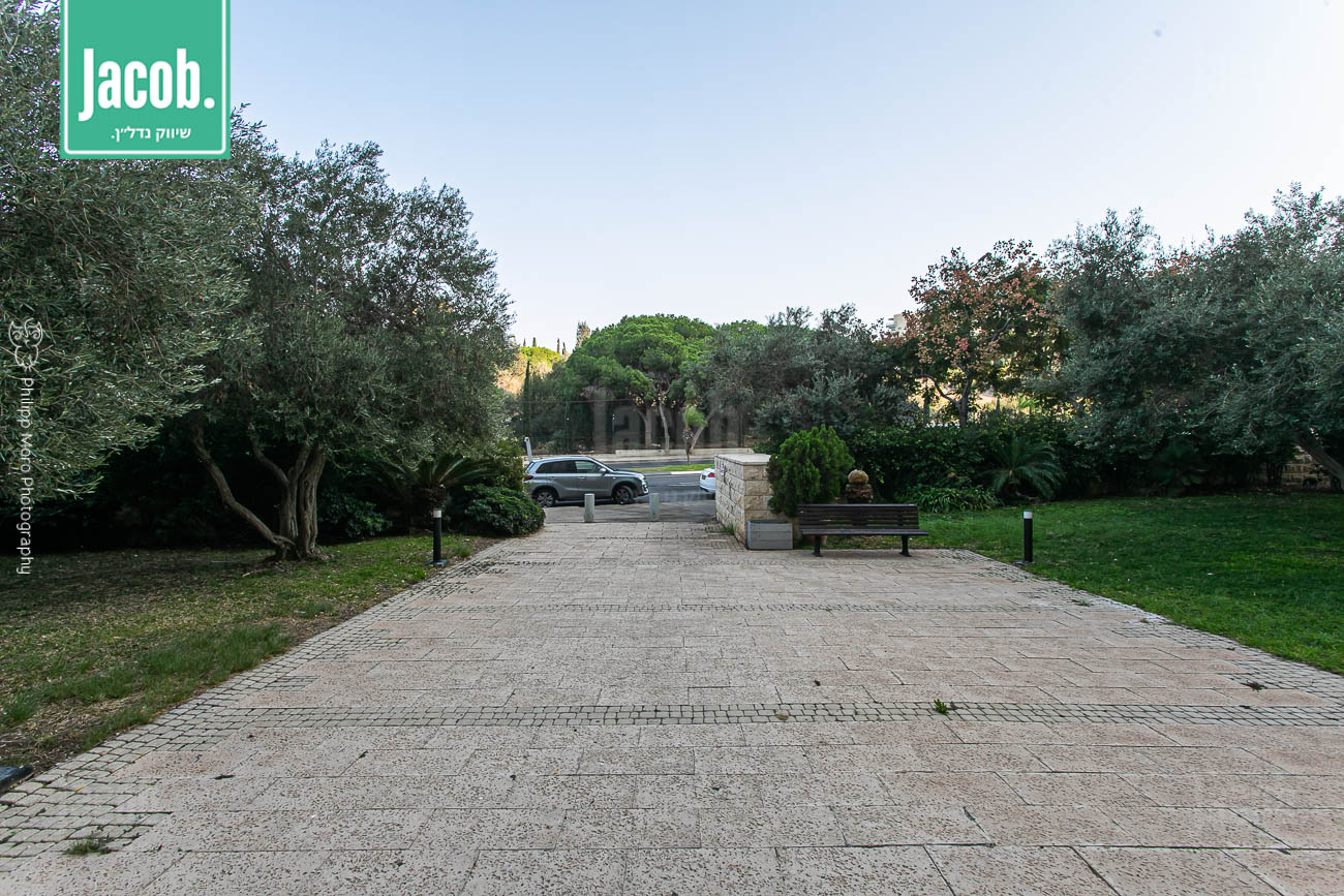 למכירה ברחוב טשרניחובסקי - חיפה  - תמונה 30